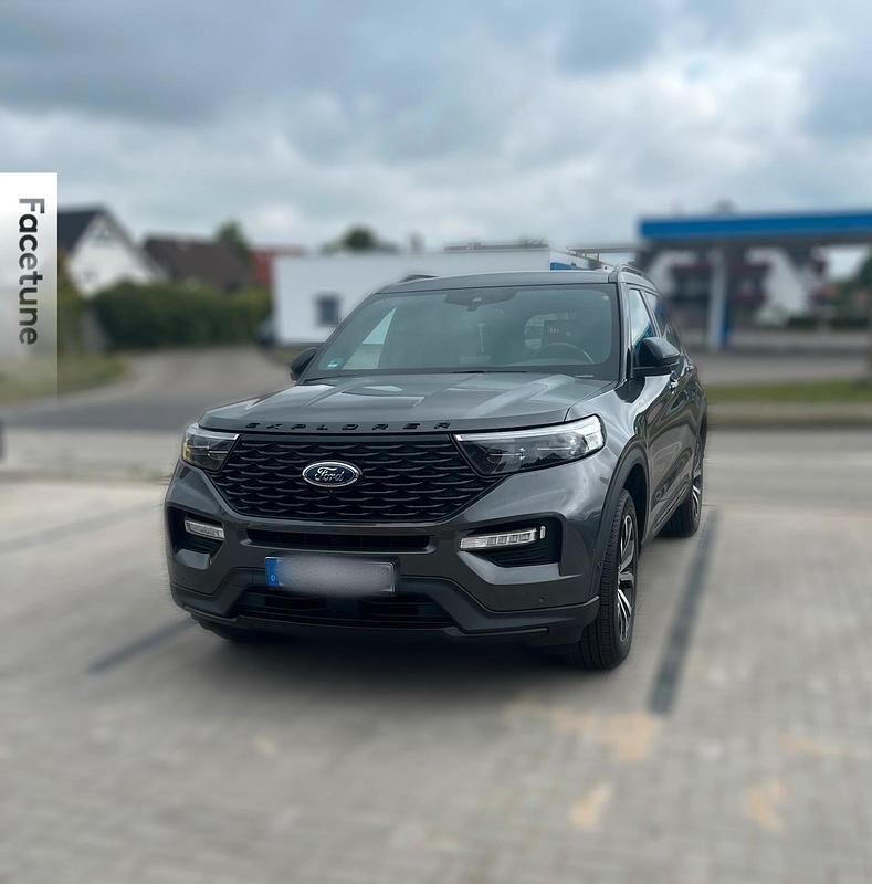Grau Gebraucht 2020 Ford Explorer SUV | 39.999 € (Fairer Preis) - Bild 1/4