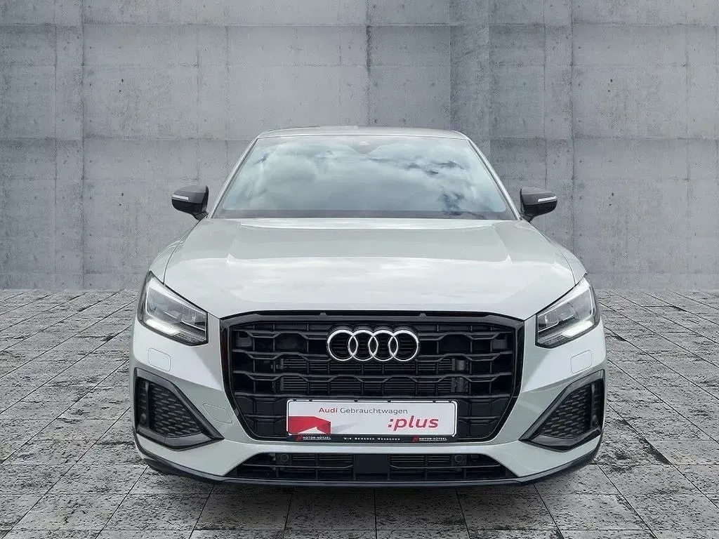 Second-hand Audi Q2 Advanced 150 CP (110 kW) 2025 Argintiu SUV