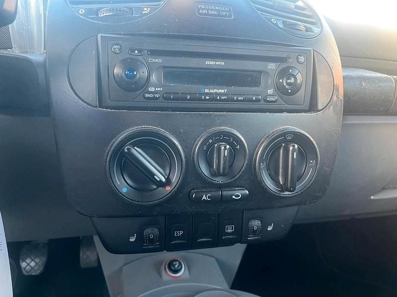 Gebraucht VW New Beetle Cabriolet 102 PS (75 kW) 2005 Blau Cabrio