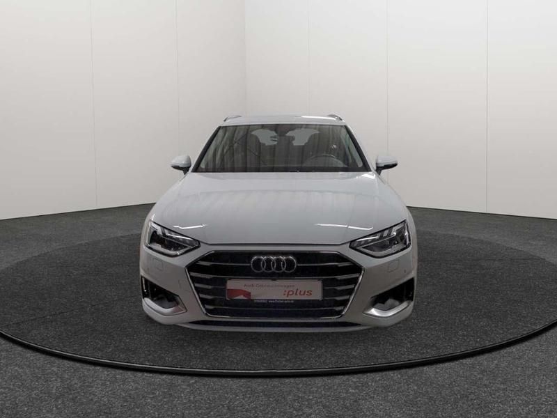 Gebraucht Audi A4 Advanced 150 PS (110 kW) 2022 Weiss Kombi