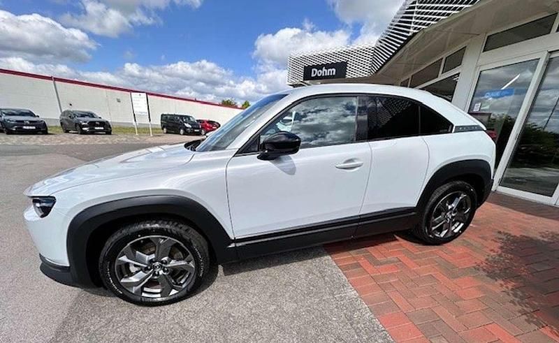 Ceramic white Gebraucht 2020 Mazda MX30 Edition SUV | 14.990 € (Fairer Preis) - Bild 1/4