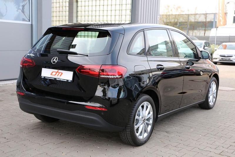 Gebraucht Mercedes B250e 160 PS (117 kW) 2022 Schwarz Van / Kleinbus