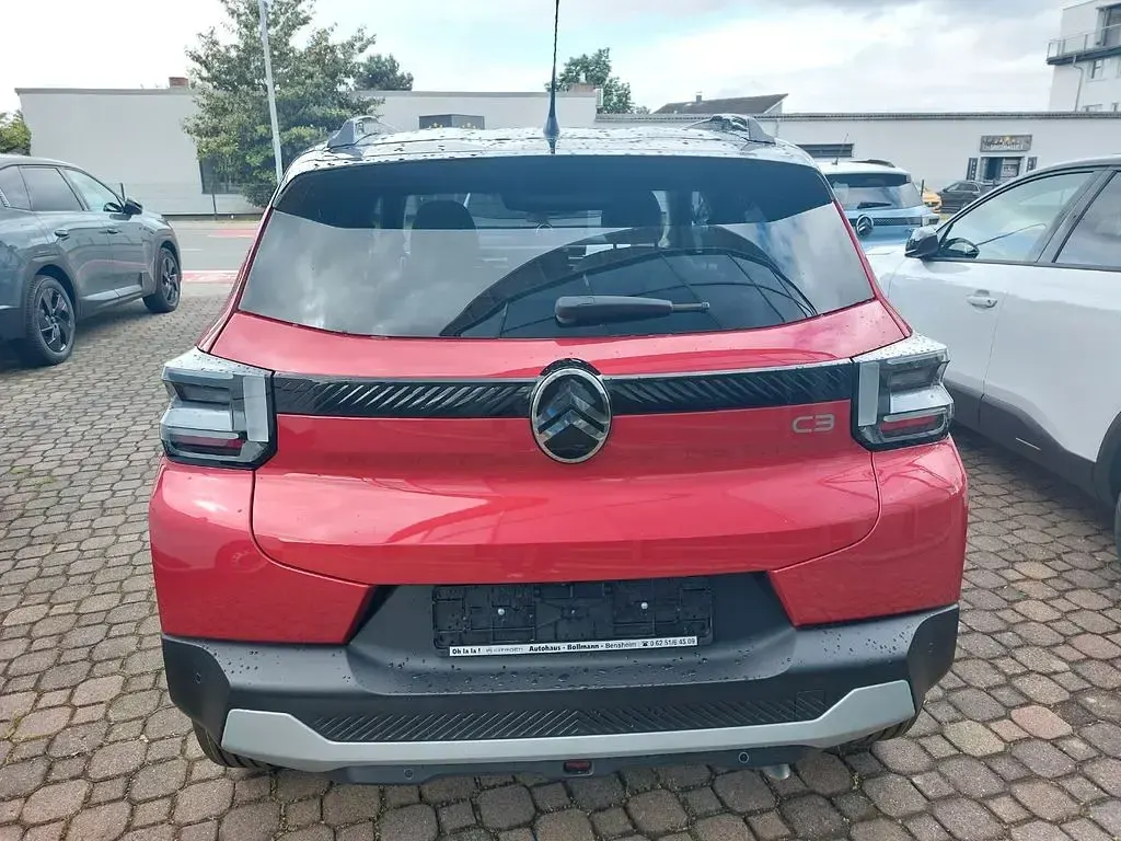 Neu Citroën C3 101 PS (74 kW) 2026 Rot SUV