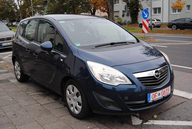 Gebraucht Opel Meriva Edition 95 PS (69 kW) 2011 Blau Van / Kleinbus