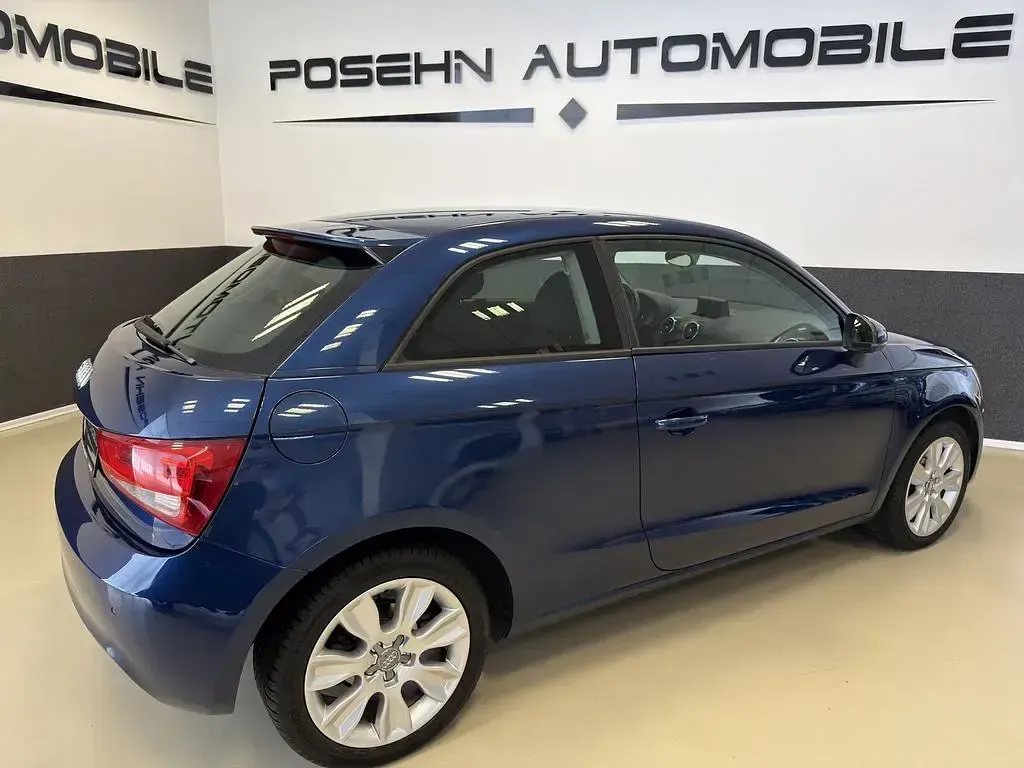 Gebraucht Audi A1 Ambition 122 PS (89 kW) 2012 Blau Kleinwagen