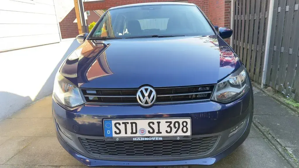 Gebraucht VW Polo 90 PS (66 kW) 2013 Blau Kleinwagen