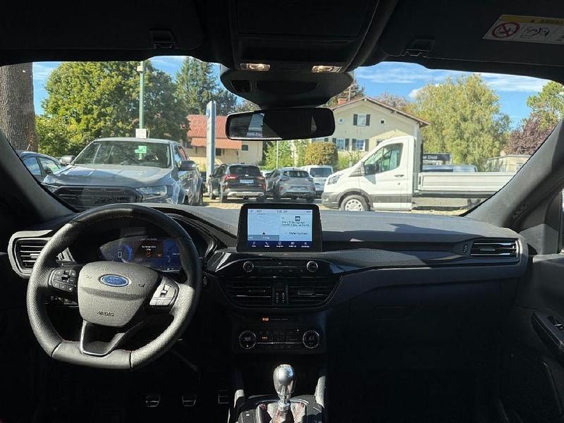 Gebraucht Ford Kuga ST-Line 150 PS (110 kW) 2021 Blau SUV