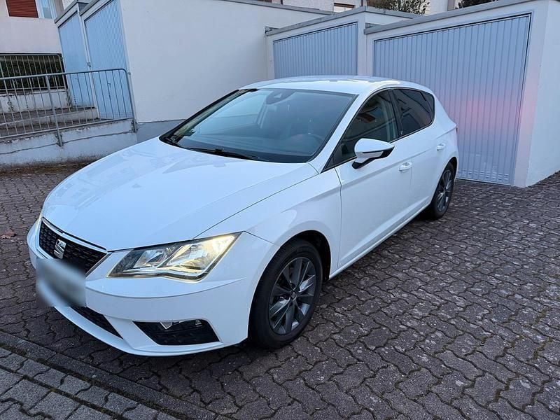 Gebraucht Seat Leon 135 PS (99 kW) 2018 Weiß Kleinwagen
