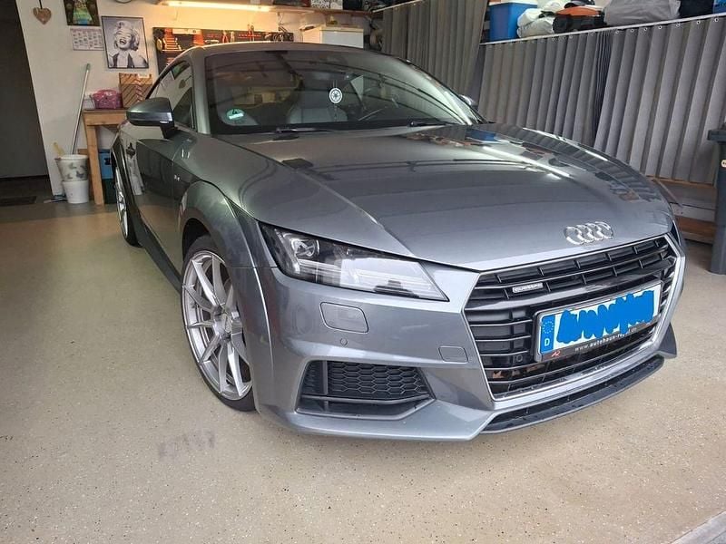 Gebraucht Audi TT Ambiente 230 PS (169 kW) 2016 Grau Coupé