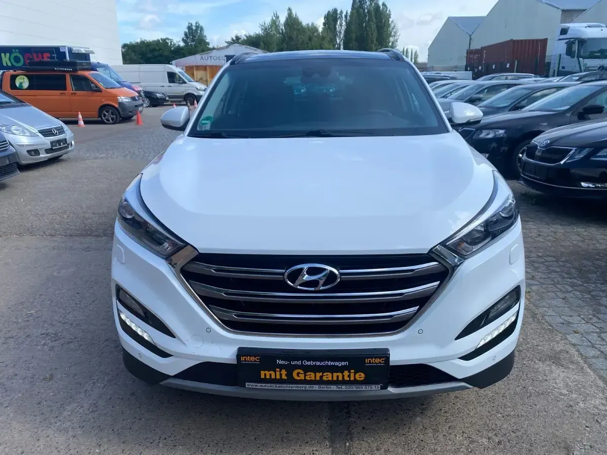 Gebraucht Hyundai Tucson Premium 177 PS (130 kW) 2017 Weiß SUV