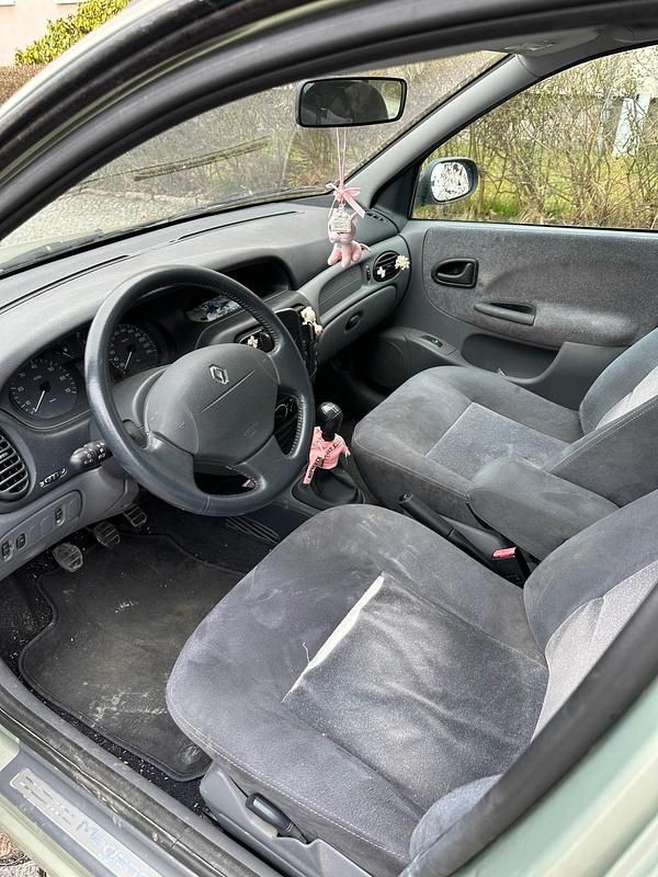 Gebraucht Renault Mégane III 70 PS (51 kW) 2008 Andere farben Kleinwagen