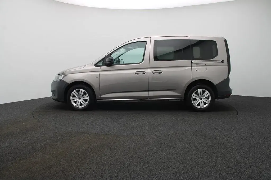 Gebraucht VW Caddy 102 PS (75 kW) 2024 Mojave beige metallic Van / Kleinbus