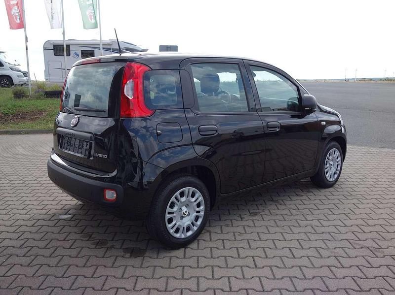 Gebraucht Fiat Panda 69 PS (50 kW) 2025 Cinema schwarz Kleinwagen