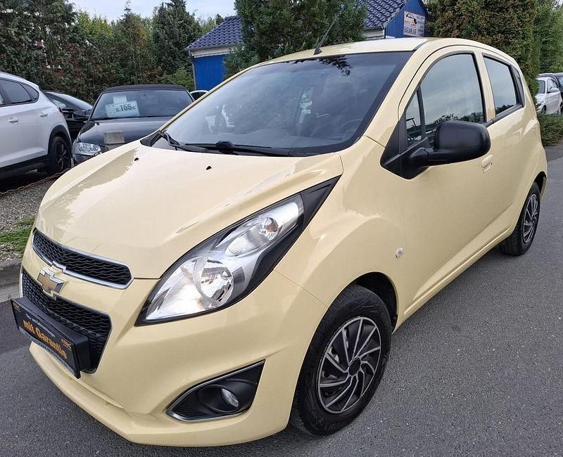 Gelb Gebraucht 2013 Chevrolet Spark LT Kleinwagen | 3.490 € (Fairer Preis) - Bild 1/4