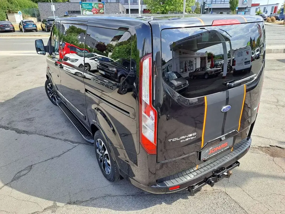 Gebraucht Ford Transit Tourneo Sport 185 PS (136 kW) 2020 Schwarz Kombi