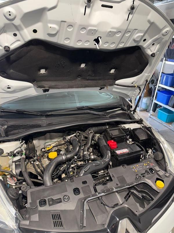 Gebraucht Renault Clio IV LIMITED 88 PS (64 kW) 2017 Weiß Kleinwagen