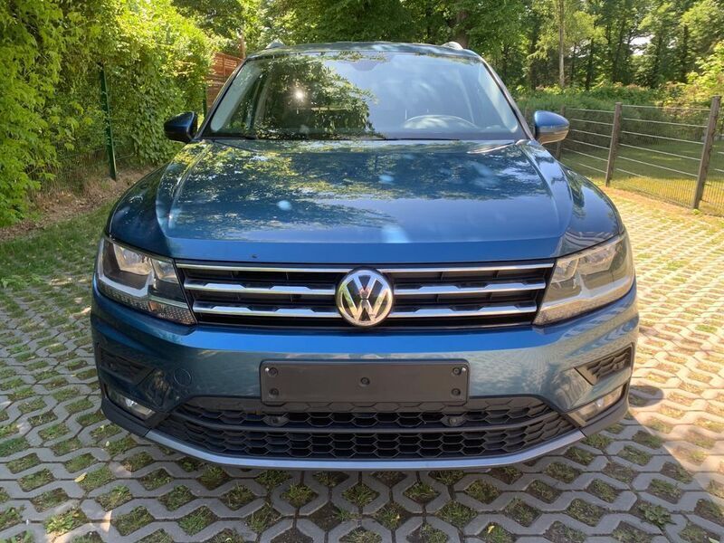 Blau Gebraucht 2021 VW Tiguan Allspace Comfortline SUV | 22.950 € (Fairer Preis) - Bild 1/4