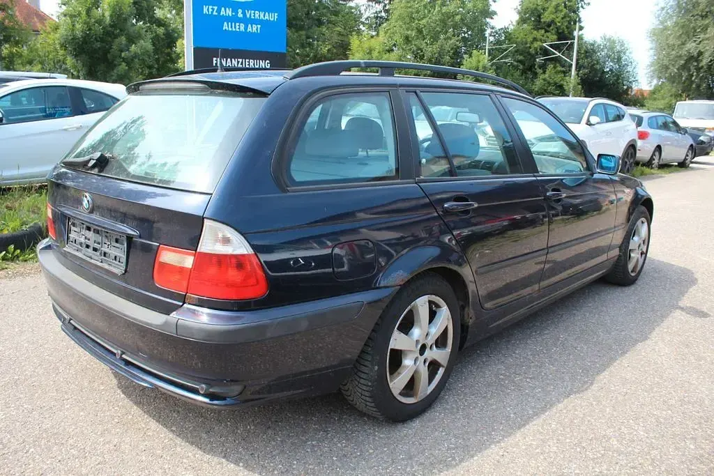 Gebraucht BMW 320 Sport Line 150 PS (110 kW) 2004 Schwarz Kombi