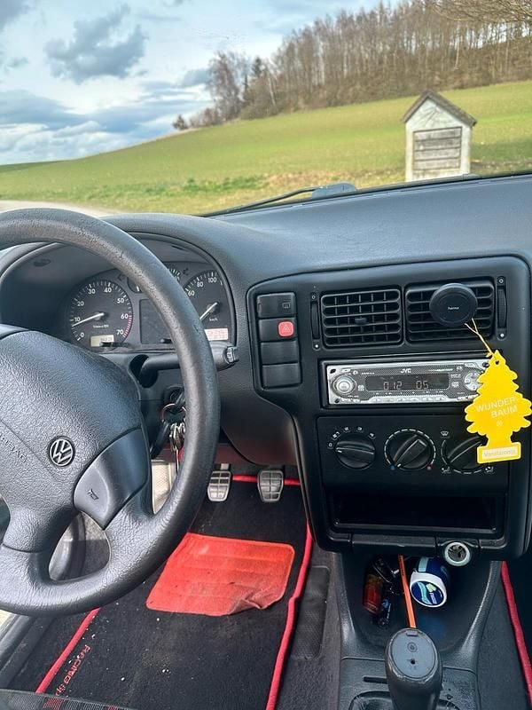 Gebraucht VW Polo 50 PS (36 kW) 1998 Grün Kleinwagen