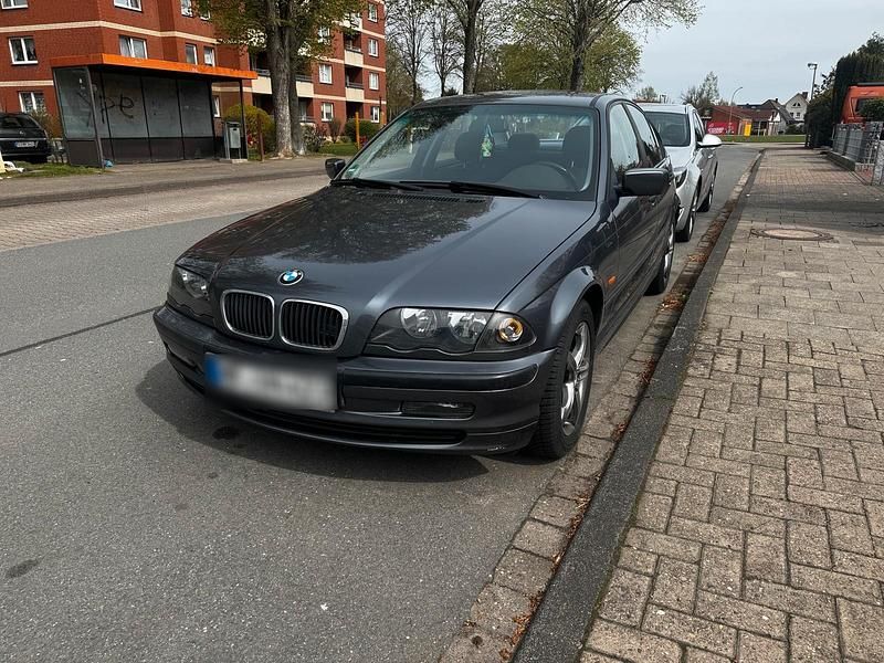 Brugt BMW 318 150 HK (110 kW) 2000 Grå Sedan