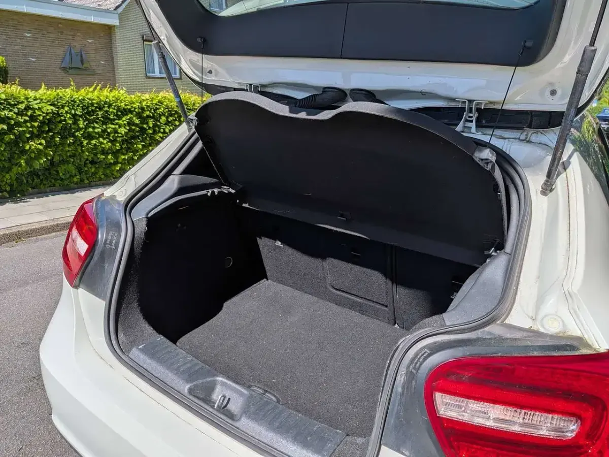 Gebraucht Mercedes A200 Style 156 PS (114 kW) 2013 Weiß Kleinwagen