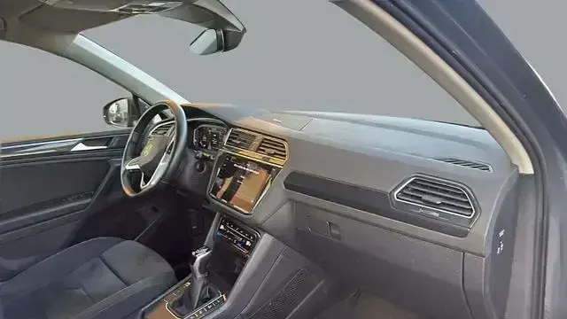 Gebraucht VW Tiguan Elegance 245 PS (180 kW) 2022 Grau SUV