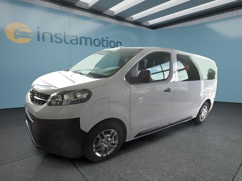 Weiß Gebraucht 2022 Opel Vivaro-e Combi Van | 23.549 € (Superpreis) - Bild 1/4