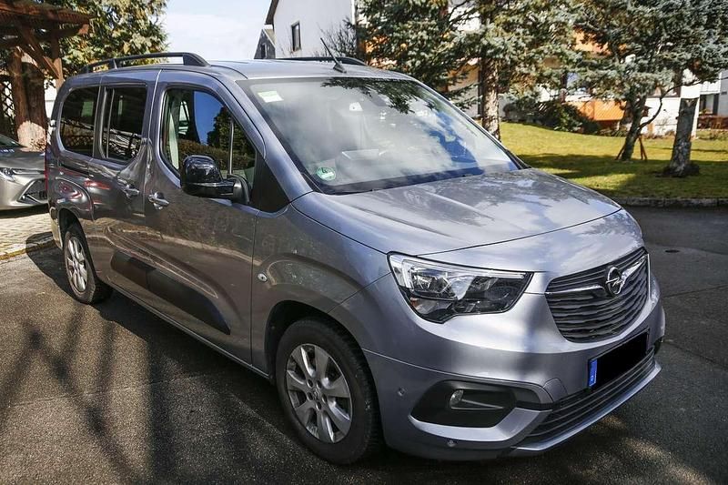 Gebraucht Opel Combo Life 131 PS (96 kW) 2021 Grau Kombi