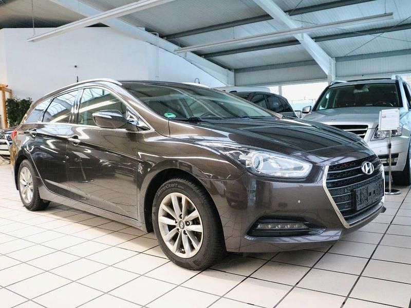 Gebraucht Hyundai i40 141 PS (103 kW) 2017 Braun Kombi