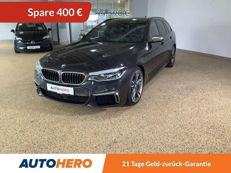 Schwarz Gebraucht 2019 BMW M550 Limousine | 43.310 € (Guter Preis) - Bild 1/3