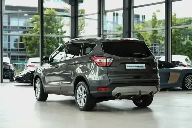 Gebraucht Ford Kuga Titanium 150 PS (110 kW) 2017 Magneticgrau (metallic) SUV