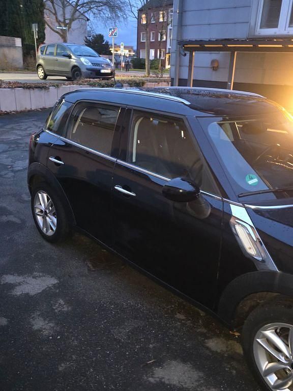 Schwarz Gebraucht 2015 Mini One Countryman SUV | 9.000 € (Fairer Preis) - Bild 1/4