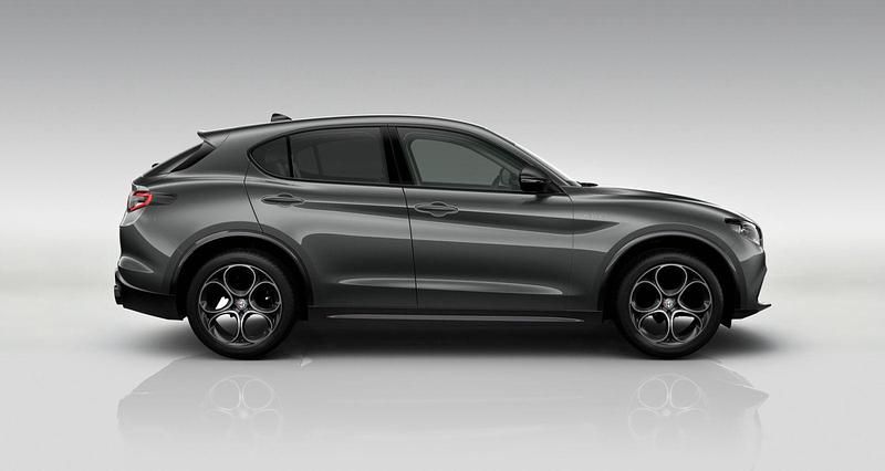 Neu Alfa Romeo Stelvio Veloce 280 PS (205 kW) 2026 Grau SUV