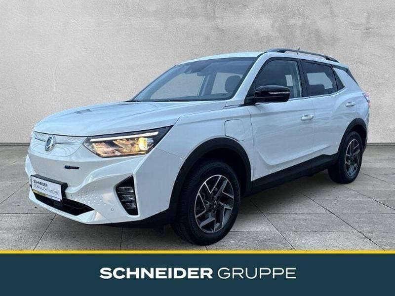 Weiß Gebraucht 2023 Ssangyong (KGM) Korando SUV | 19.890 € (Superpreis) - Bild 1/3