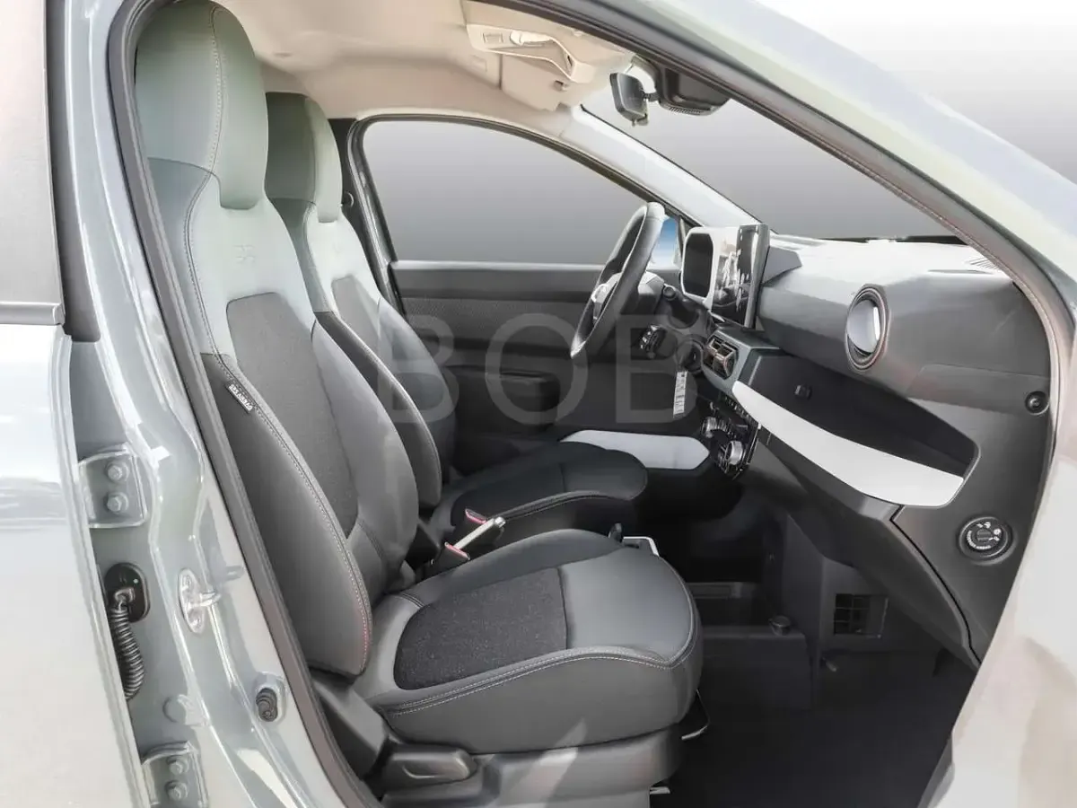 Używany Dacia Spring Extreme 47 kW (65 KM) 2026 Zielony Hatchback