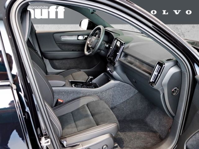 Gebraucht Volvo EX40 Ultra 185 kW (252 PS) 2024 Onyx black / metallic SUV