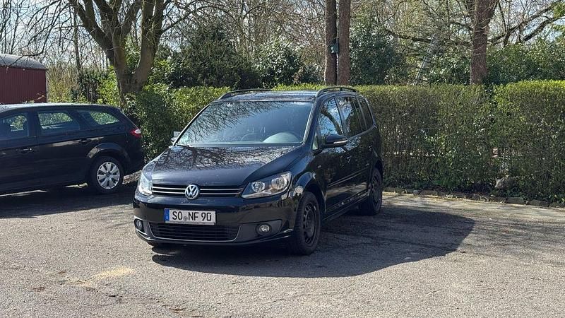 Gebraucht VW Touran 105 PS (77 kW) 2013 Schwarz Van / Kleinbus