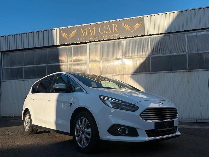 Gebraucht Ford S-MAX Titanium 150 PS (110 kW) 2016 Weiß Van / Kleinbus