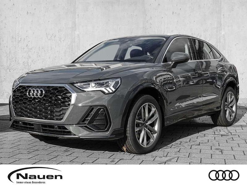 Grau Neu 2025 Audi Q3 Sportback Sport SUV | 51.990 € (Guter Preis) - Bild 1/3