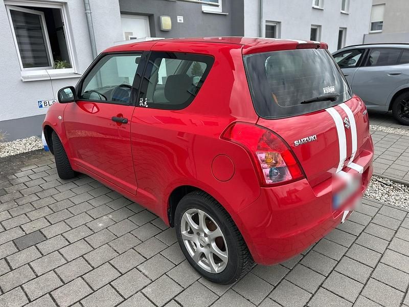 Gebraucht Suzuki Swift 92 PS (67 kW) 2007 Rot Kleinwagen