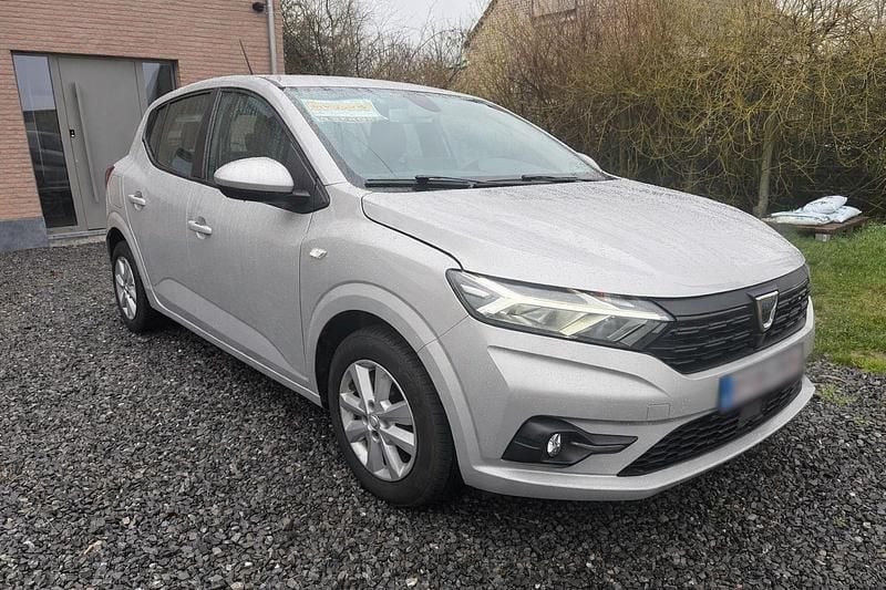 Gebraucht Dacia Sandero Expression 101 PS (74 kW) 2021 Silber Limousine