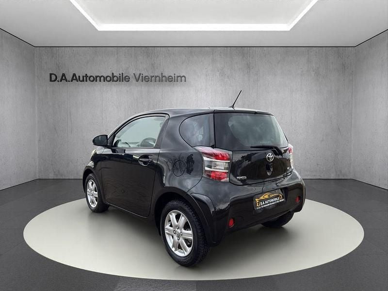 Gebraucht Toyota iQ Basis 68 PS (50 kW) 2009 Schwarz Kleinwagen