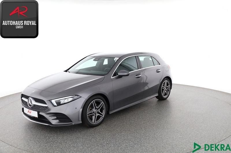 Grau Gebraucht 2022 Mercedes A200 AMG Limousine | 26.480 € (Superpreis) - Bild 1/4