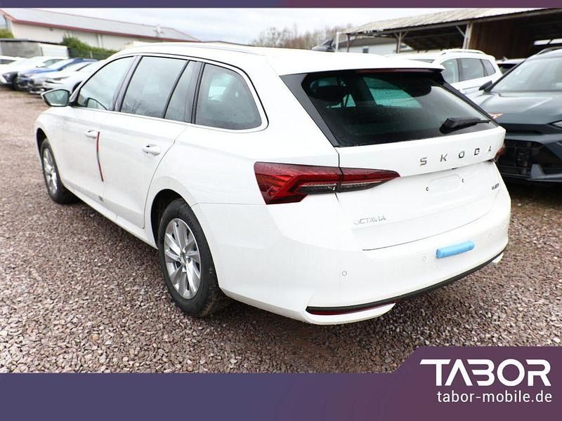 Neu Skoda Octavia Selection 150 PS (110 kW) 2025 Candyweiß Kombi