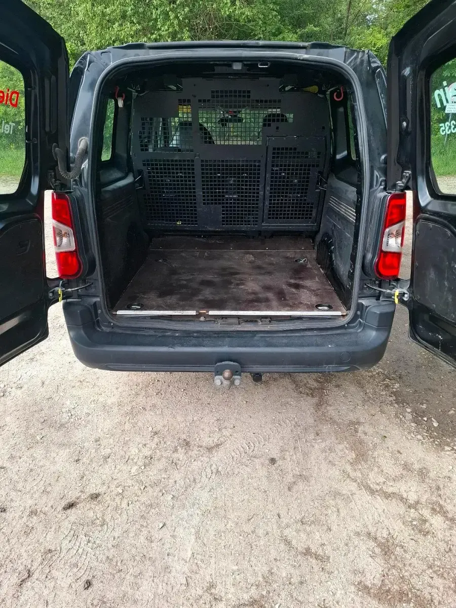 Gebraucht Opel Combo 102 PS (75 kW) 2022 Schwarz Van / Kleinbus