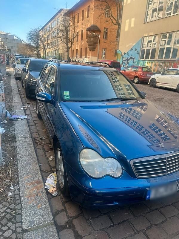 Gebraucht Mercedes C180 143 PS (105 kW) 2002 Blau Kombi