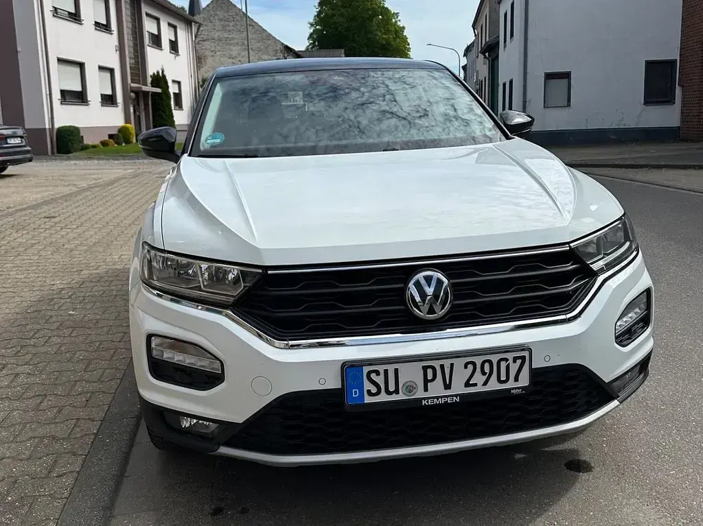 Second-hand VW T-Roc Style 116 CP (85 kW) 2019 Alb SUV