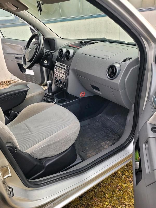 Gebraucht Ford Fusion 80 PS (58 kW) 2004 Silber Kleinwagen