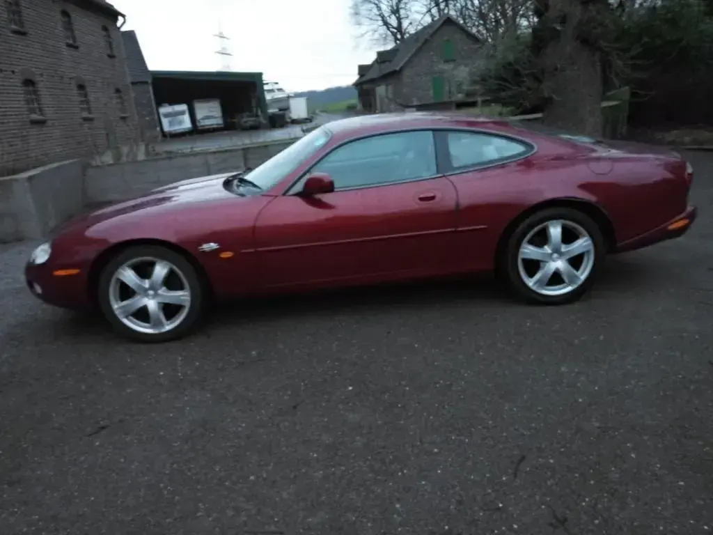 Gebraucht Jaguar XK8 298 PS (219 kW) 2003 Rot