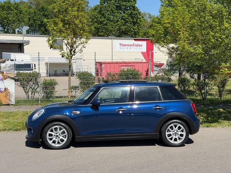 Usata Mini ONE 102 CV (75 kW) 2017 Blu Utilitaria